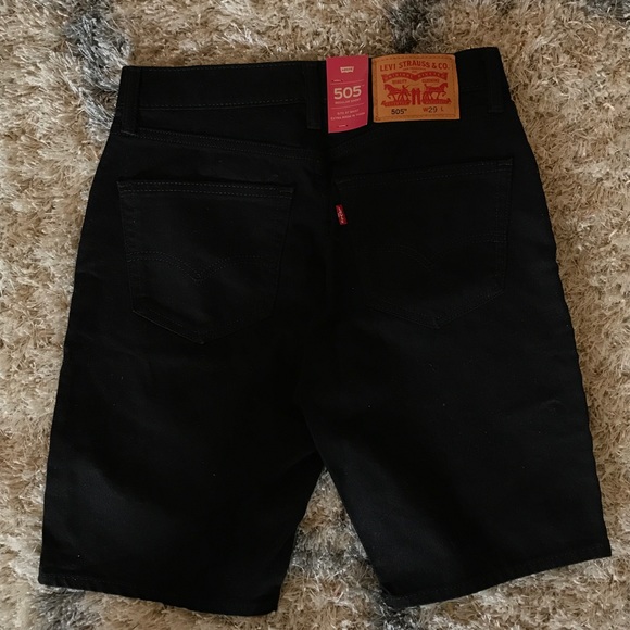 LEVI'S SHORTS - Picture 2 of 6